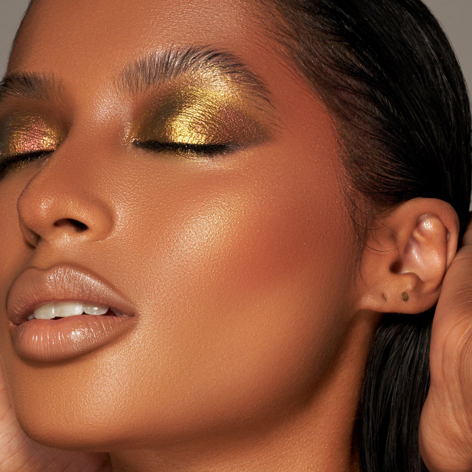 پالت سايه هدي بيوتي ام پاورد  Heady Beauty EMPOWERED eyeshadow palette