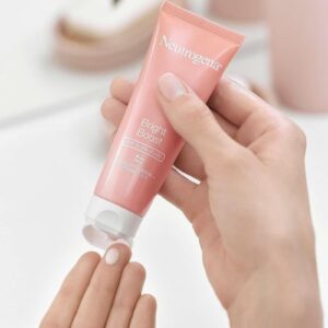 کرم ضد آفتاب روشن کننده نوتروژینا مدل برایت بوست SPF30