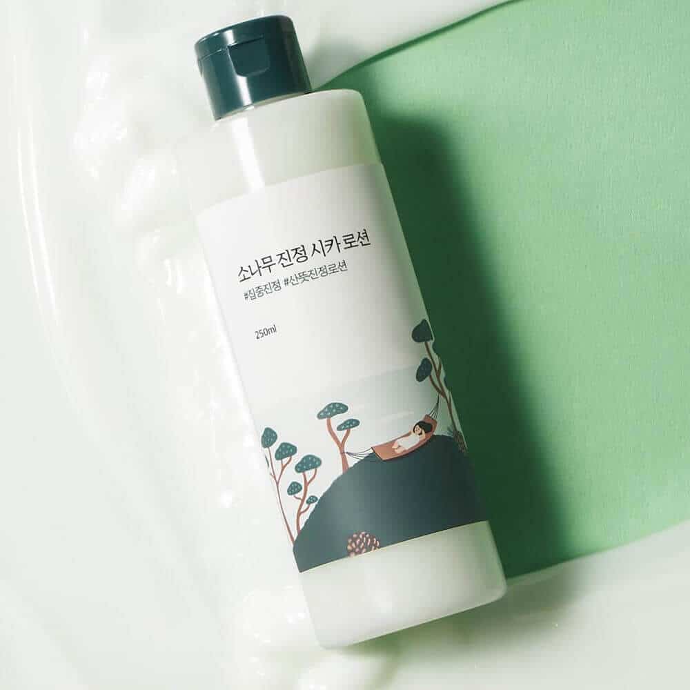 لوسیون تسکین دهنده سیکا راندلب 250 میل Round Lab Pine Calming Cica Lotion