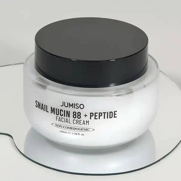 کرم آبرسان ضد چروک و ترمیم کننده حلزون و پپتاید جومیسو Jumiso Snail Mucin 88 + Peptide Facial Cream