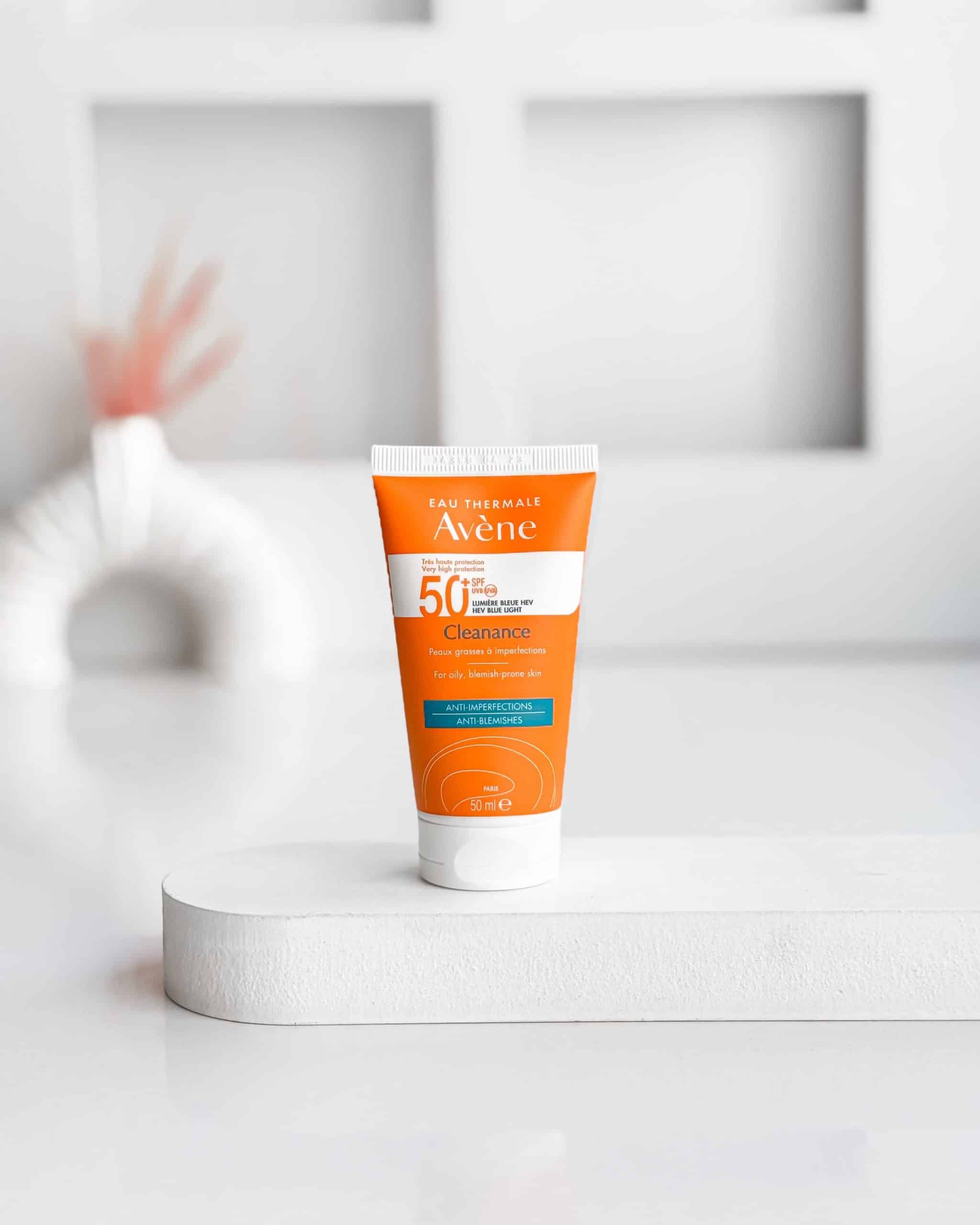 ضد آفتاب کلینانس اون  AVÈNE Sun Fluid SPF50+ Normal to Combination Skin 50ml