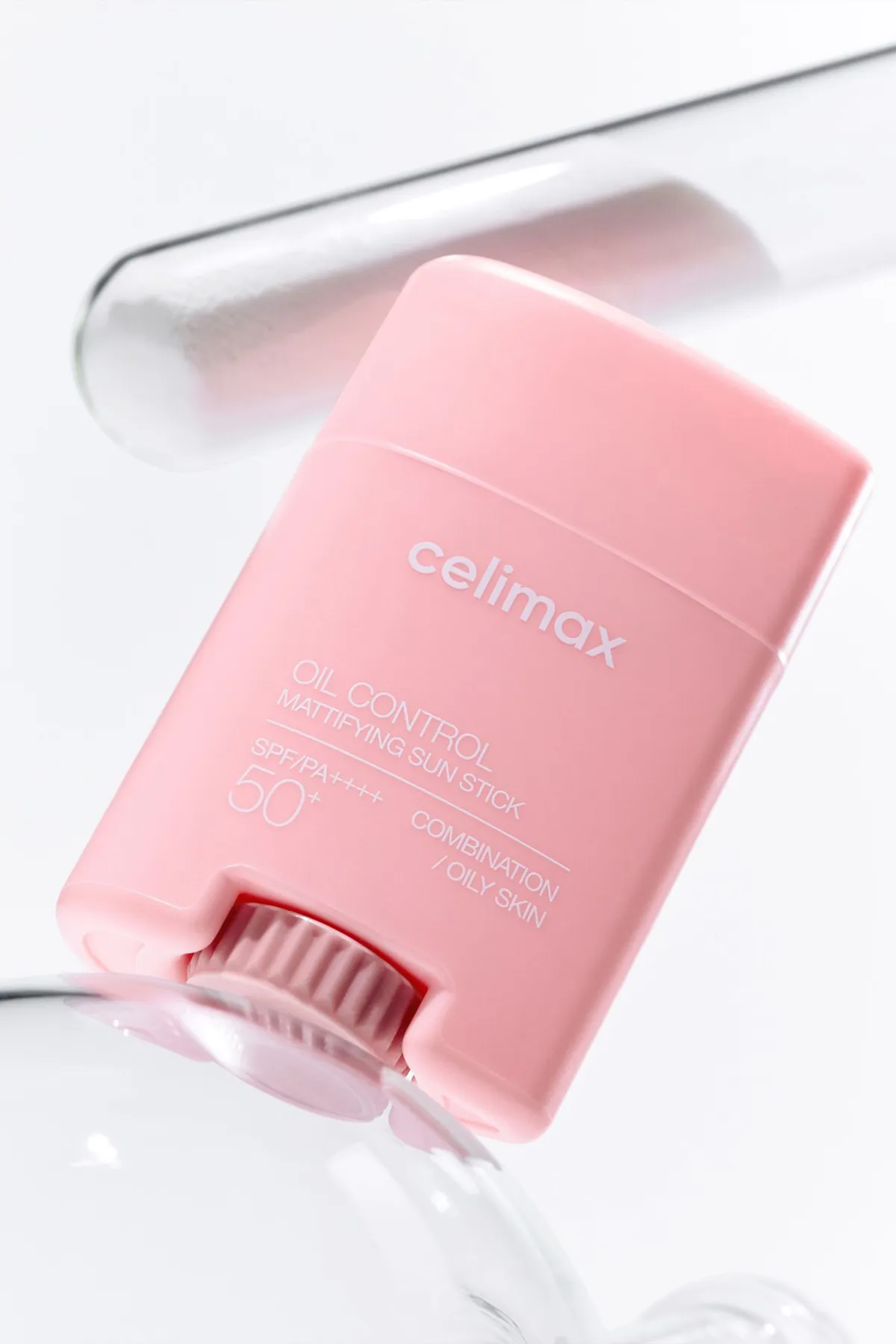 ضد آفتاب استیکی مات کننده و کنترل کننده چربی سلیمکس با CELIMAX SPF 50