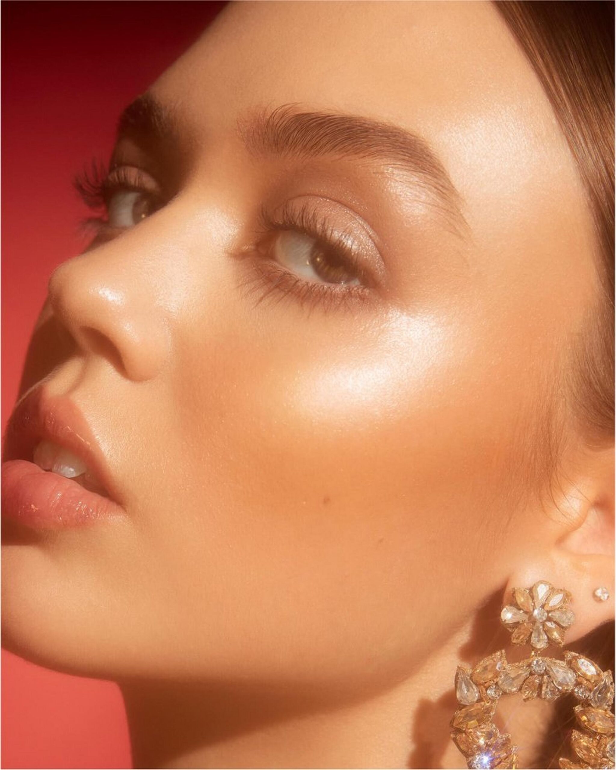 کرم پودر مایع درخشان کننده الف در رنگ بندی حجم 30 میل / elf halo glow liquid filter foundation